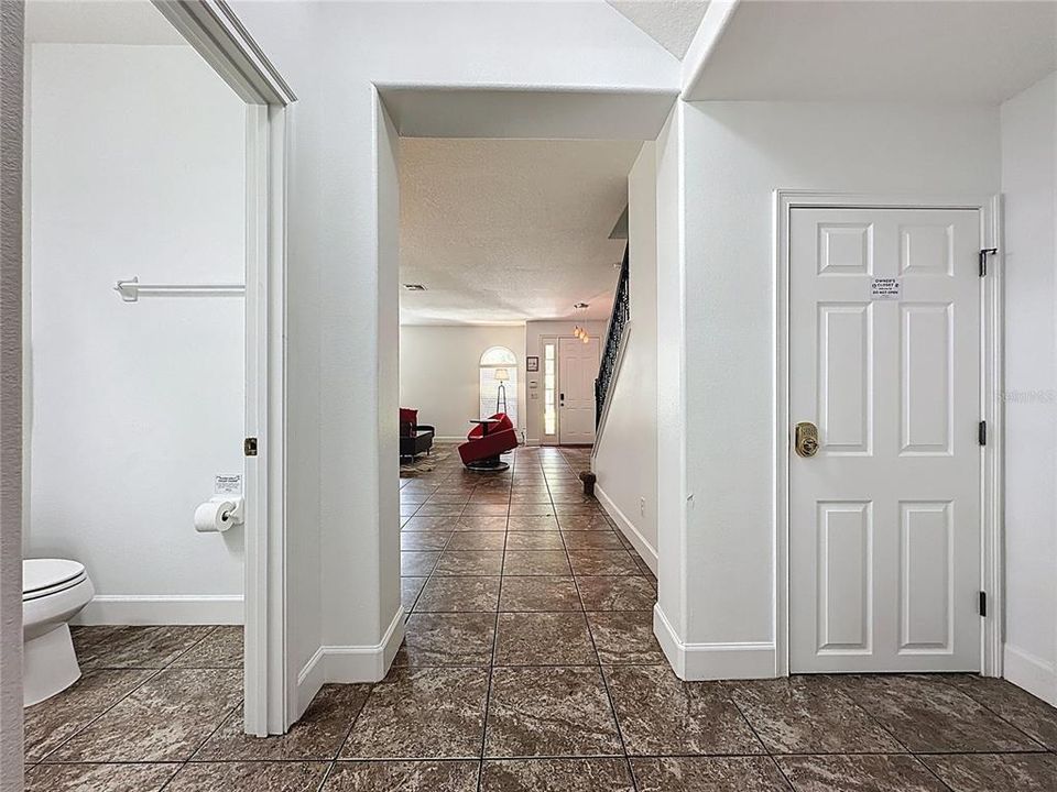 待售: $499,999 (6 贝兹, 4 浴室, 3579 平方英尺)