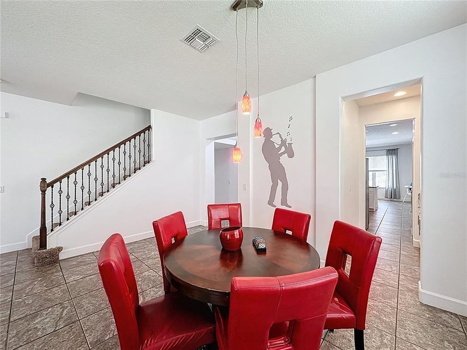 待售: $499,999 (6 贝兹, 4 浴室, 3579 平方英尺)