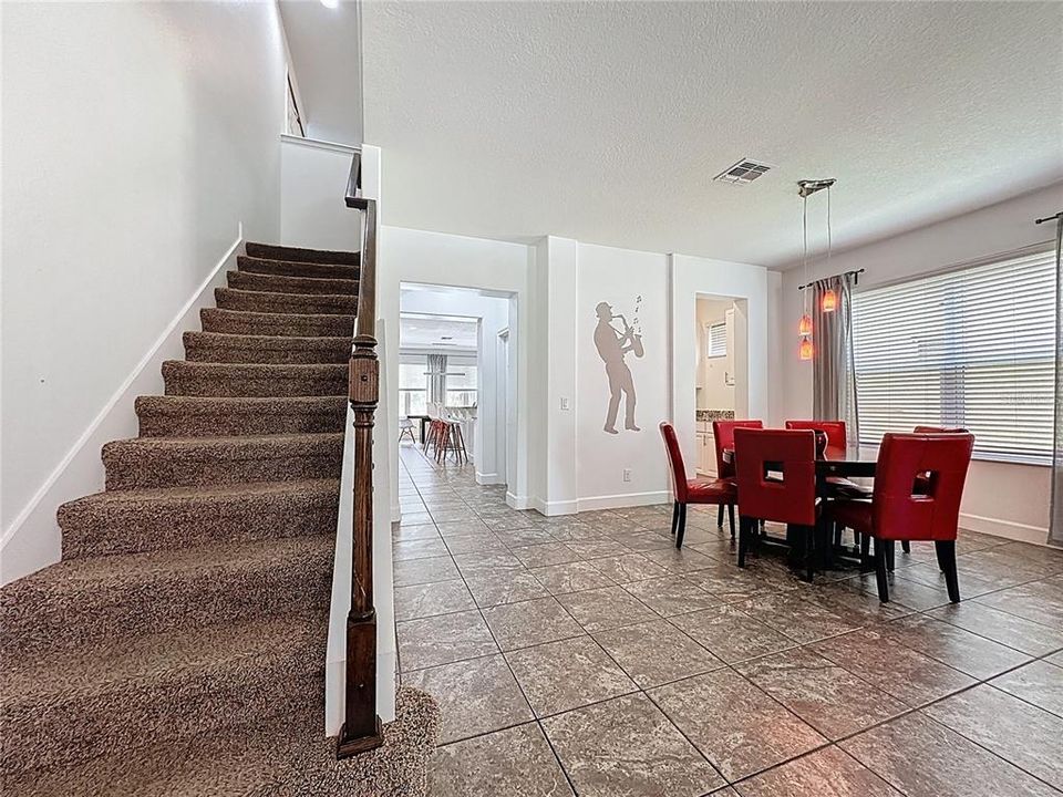 待售: $499,999 (6 贝兹, 4 浴室, 3579 平方英尺)