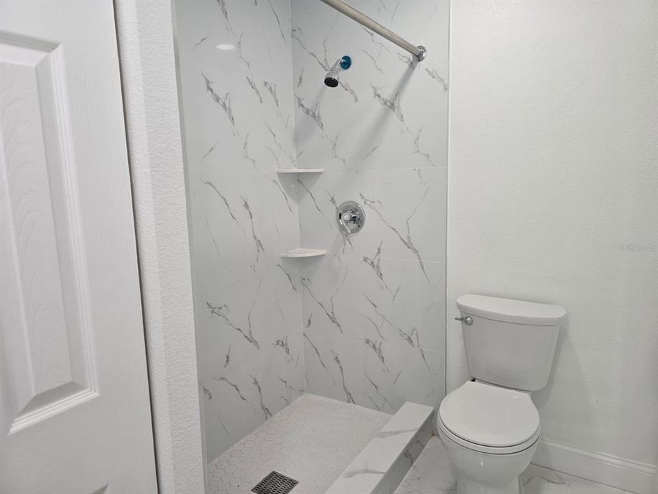 For Rent: $1,300 (1 beds, 1 baths, 500 Square Feet)