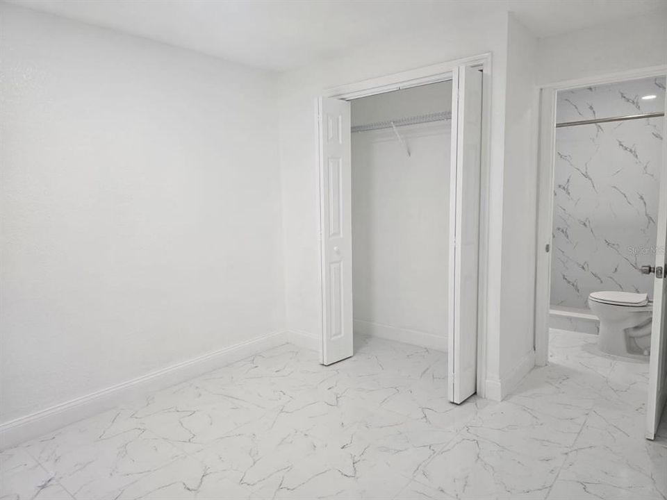 For Rent: $1,300 (1 beds, 1 baths, 500 Square Feet)