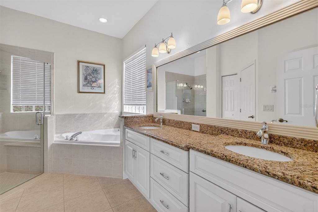 For Sale: $385,000 (3 beds, 2 baths, 1577 Square Feet)