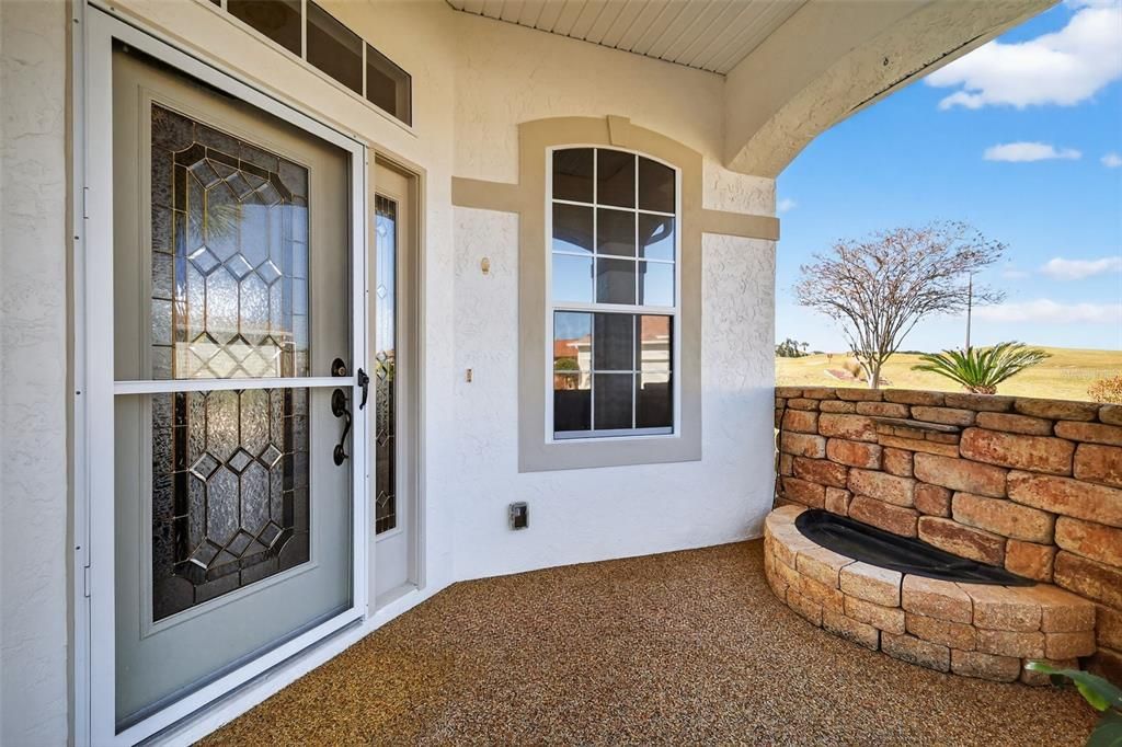 For Sale: $385,000 (3 beds, 2 baths, 1577 Square Feet)