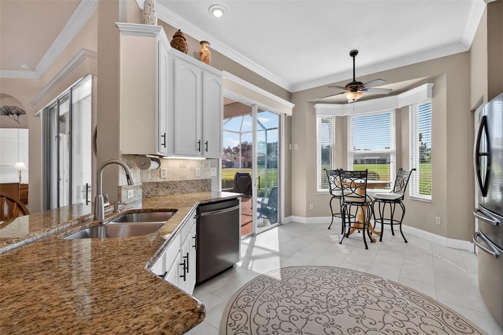 For Sale: $385,000 (3 beds, 2 baths, 1577 Square Feet)