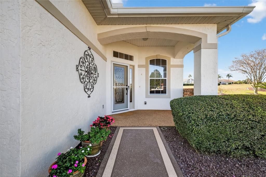 For Sale: $385,000 (3 beds, 2 baths, 1577 Square Feet)