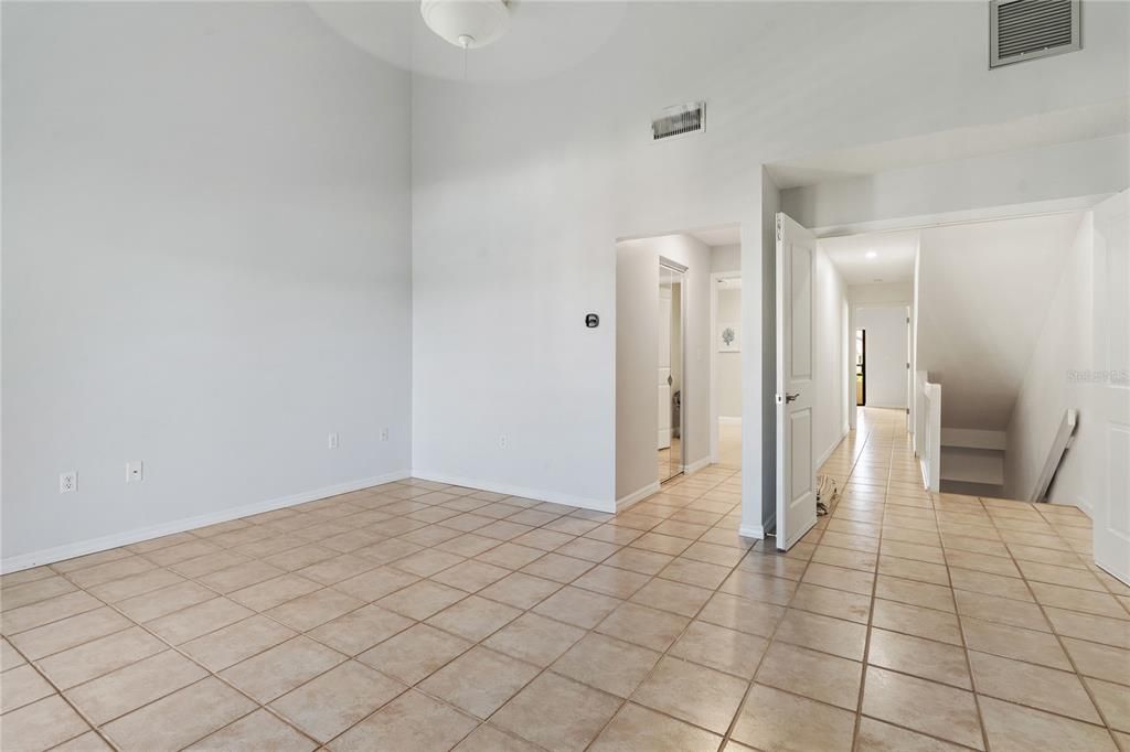 For Sale: $629,000 (3 beds, 3 baths, 2010 Square Feet)