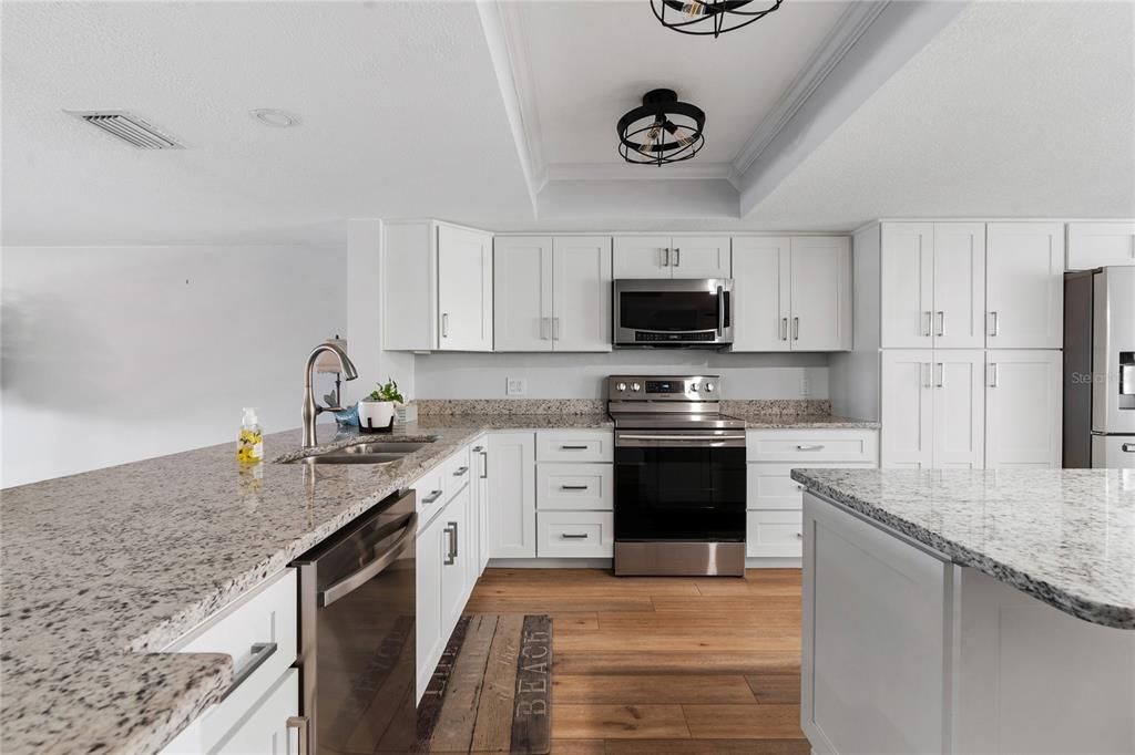 For Sale: $629,000 (3 beds, 3 baths, 2010 Square Feet)