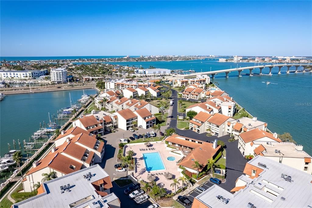 For Sale: $629,000 (3 beds, 3 baths, 2010 Square Feet)