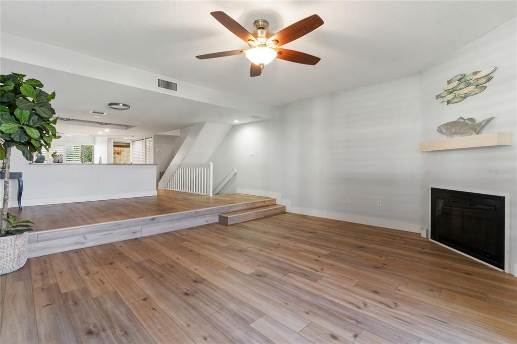 For Sale: $629,000 (3 beds, 3 baths, 2010 Square Feet)