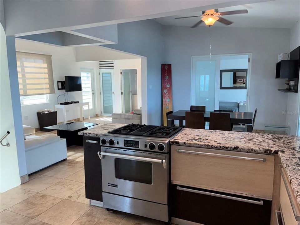 En Venta: $1,600,000 (5 camas, 5 baños, 4298 Pies cuadrados)