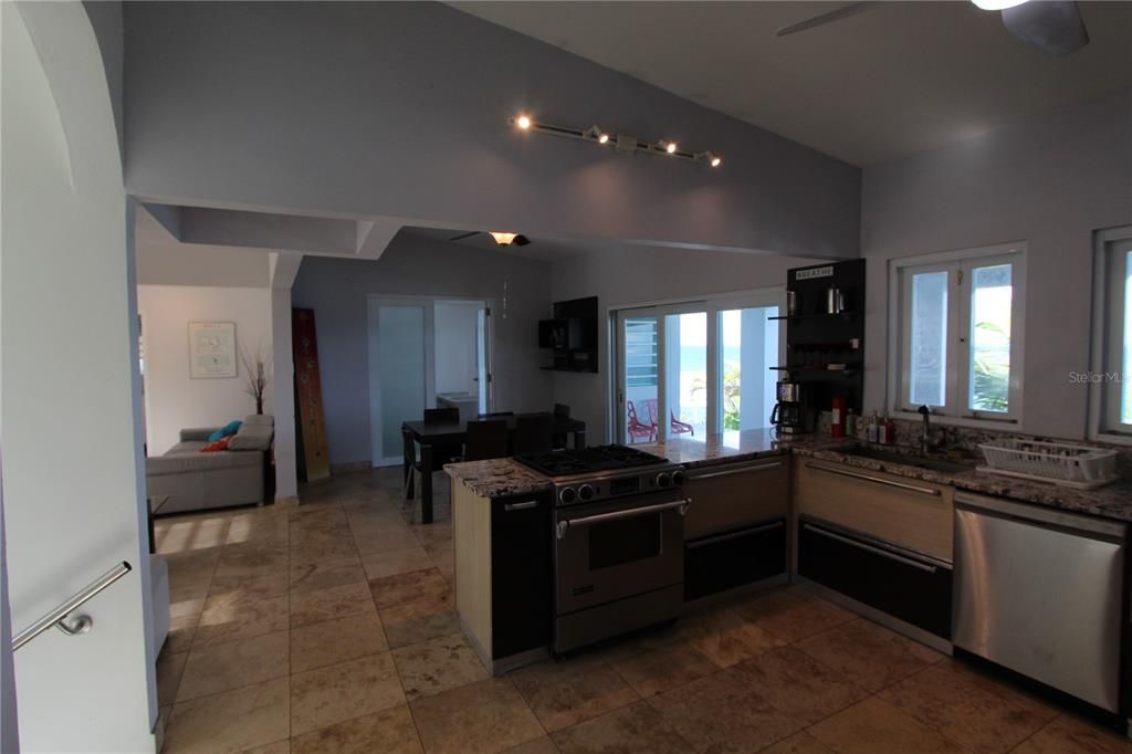 En Venta: $1,600,000 (5 camas, 5 baños, 4298 Pies cuadrados)