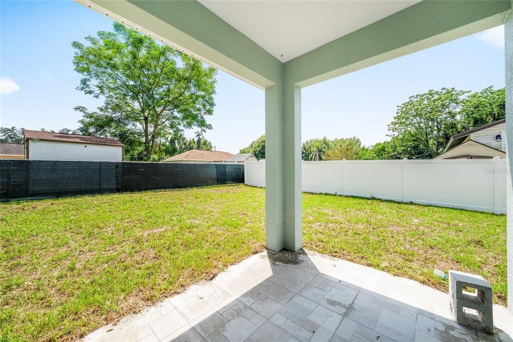 En Venta: $335,000 (4 camas, 3 baños, 2057 Pies cuadrados)