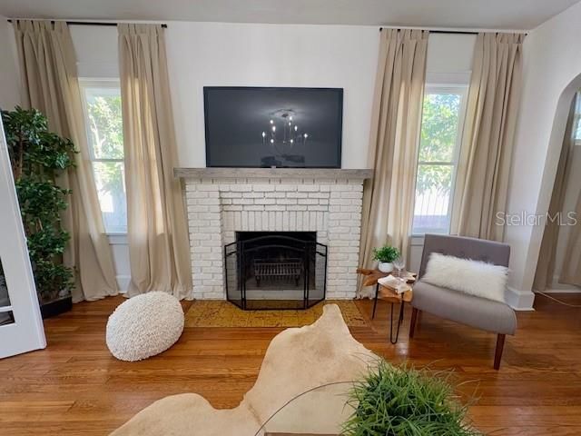 En Venta: $664,900 (3 camas, 1 baños, 1468 Pies cuadrados)