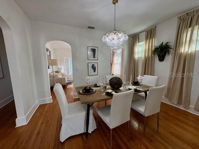 En Venta: $664,900 (3 camas, 1 baños, 1468 Pies cuadrados)