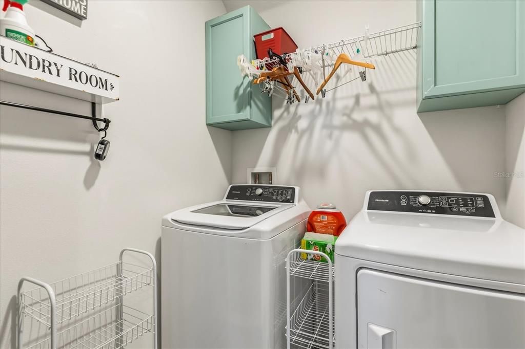 For Sale: $365,000 (3 beds, 2 baths, 1515 Square Feet)