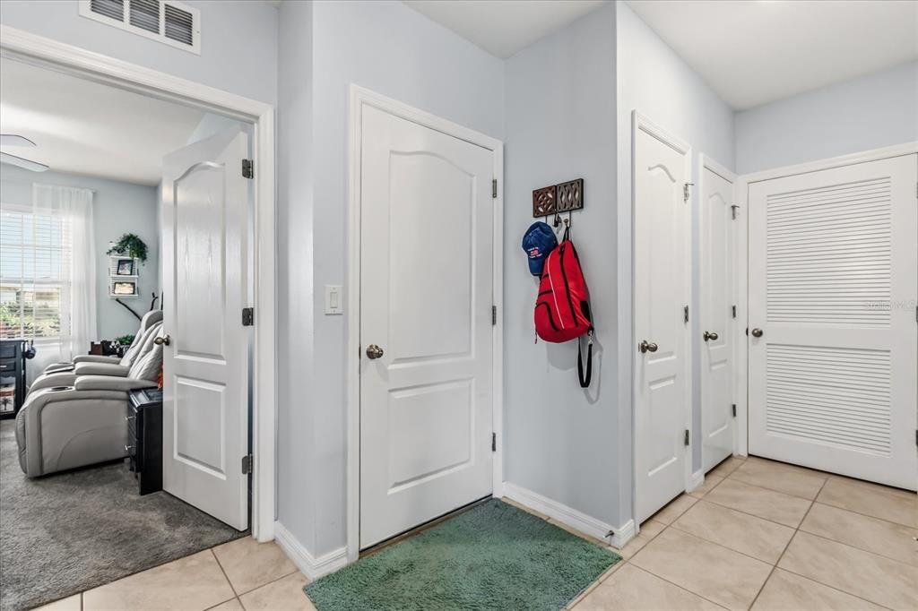 For Sale: $365,000 (3 beds, 2 baths, 1515 Square Feet)