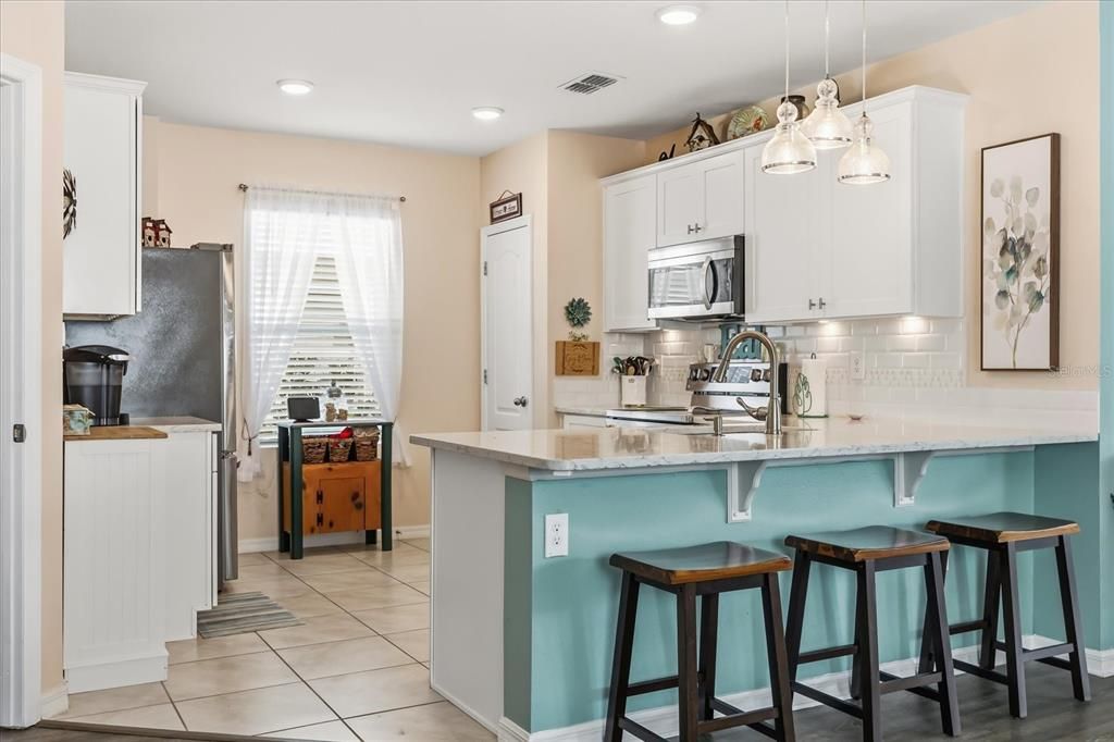 For Sale: $365,000 (3 beds, 2 baths, 1515 Square Feet)