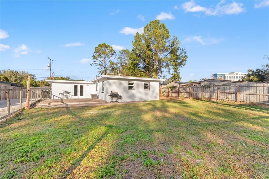 На продажу: $375,000 (3 спален, 3 ванн, 1347 Квадратных фут)