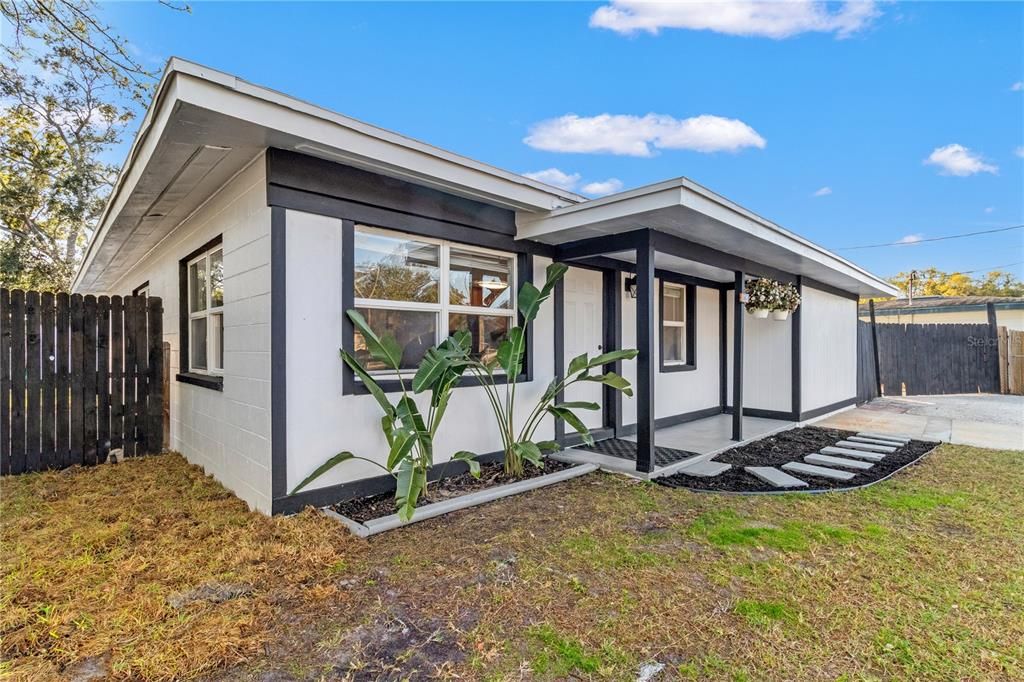 На продажу: $375,000 (3 спален, 3 ванн, 1347 Квадратных фут)