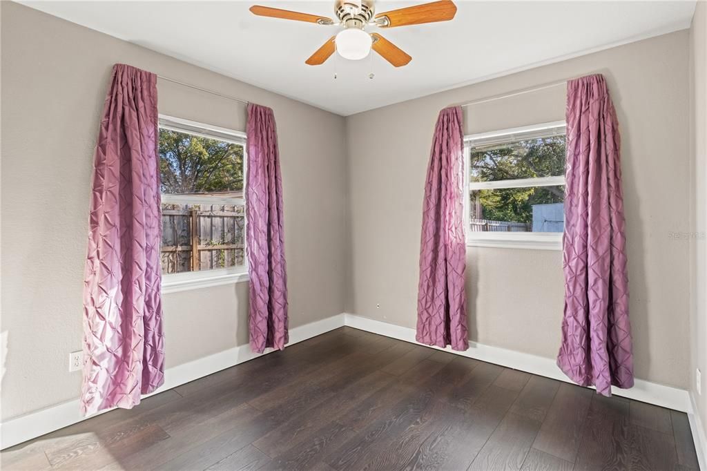 На продажу: $375,000 (3 спален, 3 ванн, 1347 Квадратных фут)