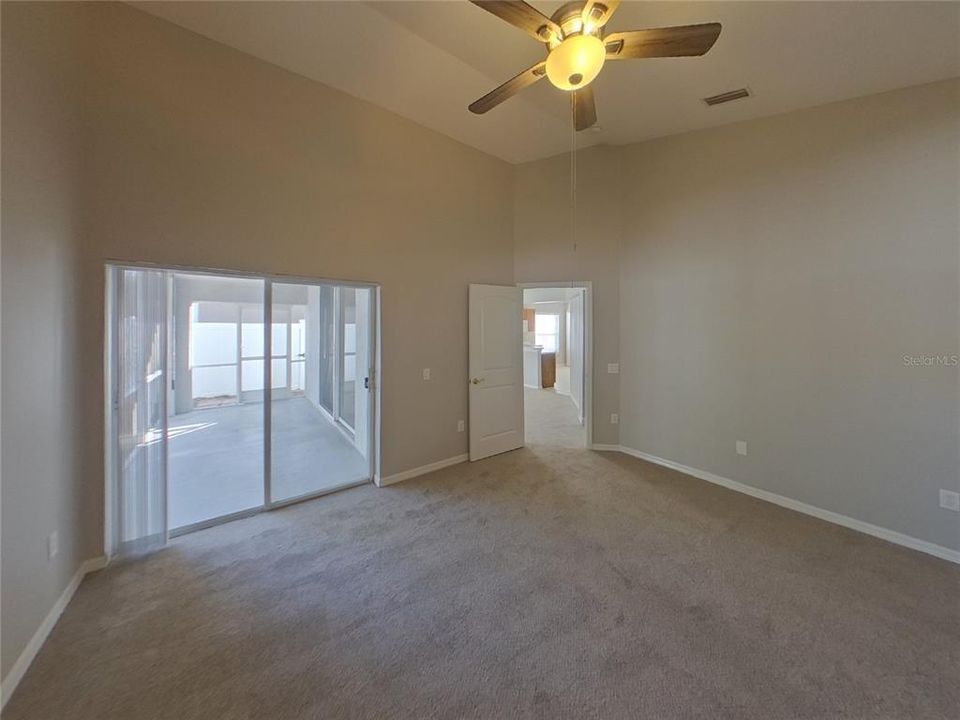 En Renta: $2,109 (3 camas, 2 baños, 1558 Pies cuadrados)