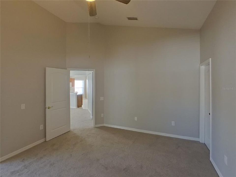 En Renta: $2,109 (3 camas, 2 baños, 1558 Pies cuadrados)