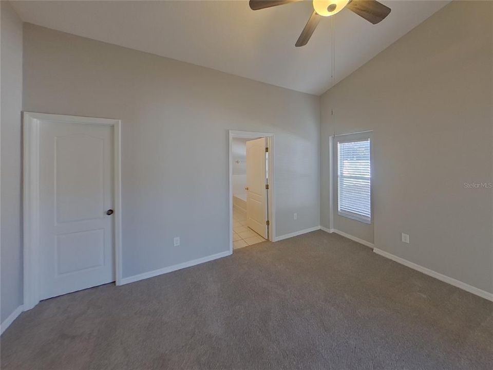 En Renta: $2,109 (3 camas, 2 baños, 1558 Pies cuadrados)