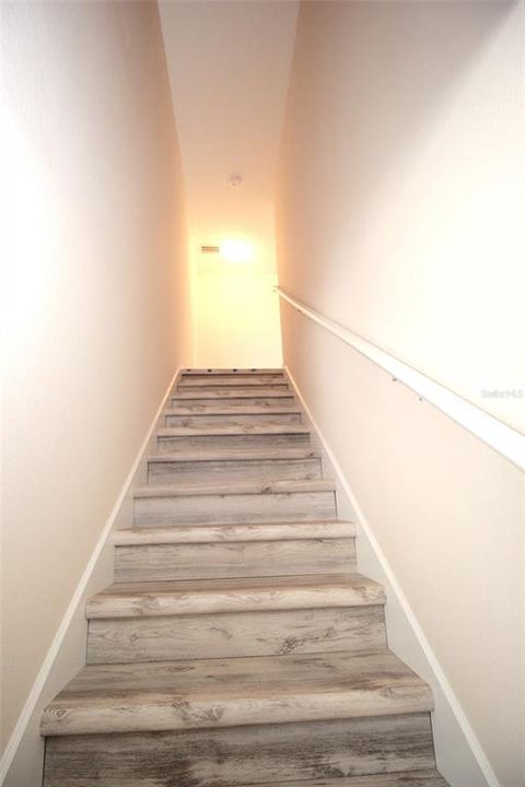 В аренду: $2,285 (3 спален, 3 ванн, 2223 Квадратных фут)