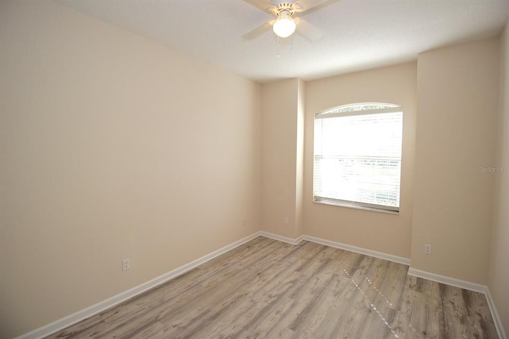 В аренду: $2,285 (3 спален, 3 ванн, 2223 Квадратных фут)