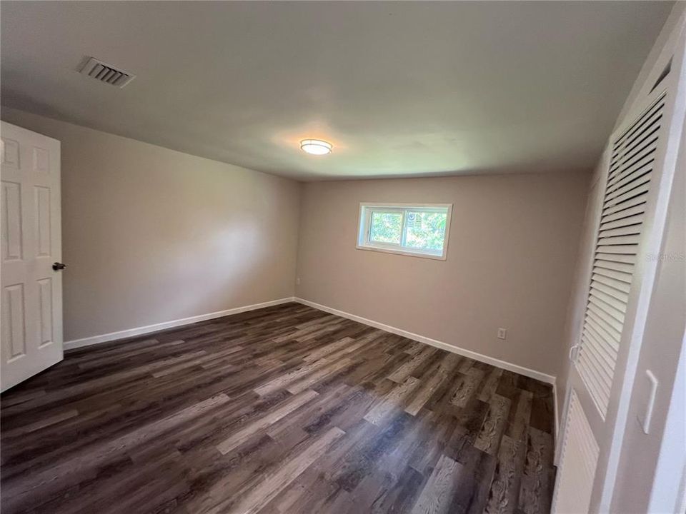 出租: $1,980 (3 贝兹, 2 浴室, 920 平方英尺)