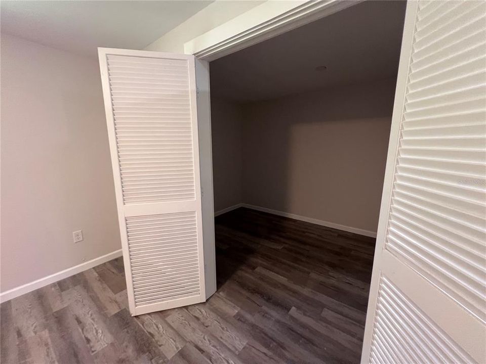 出租: $1,980 (3 贝兹, 2 浴室, 920 平方英尺)