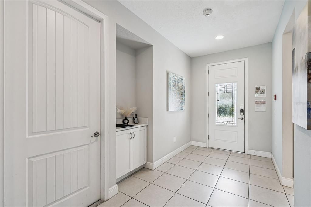 For Sale: $849,900 (8 beds, 6 baths, 3609 Square Feet)