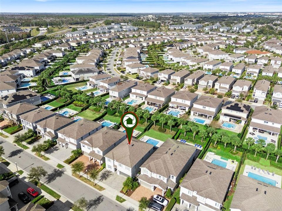 For Sale: $849,900 (8 beds, 6 baths, 3609 Square Feet)