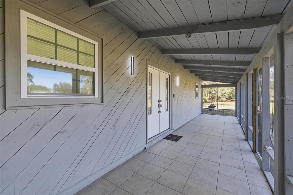 На продажу: $359,900 (3 спален, 3 ванн, 1800 Квадратных фут)