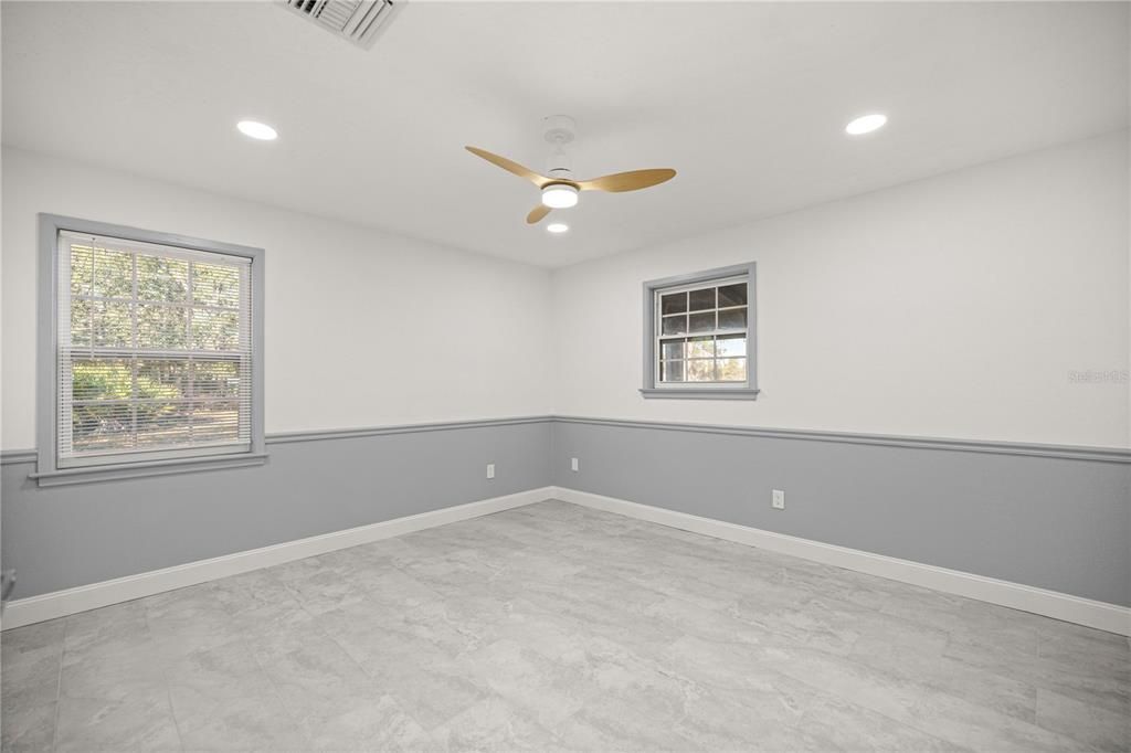 На продажу: $359,900 (3 спален, 3 ванн, 1800 Квадратных фут)