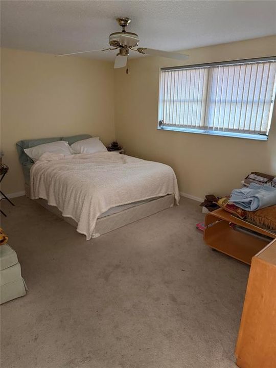 For Sale: $159,999 (2 beds, 2 baths, 1095 Square Feet)