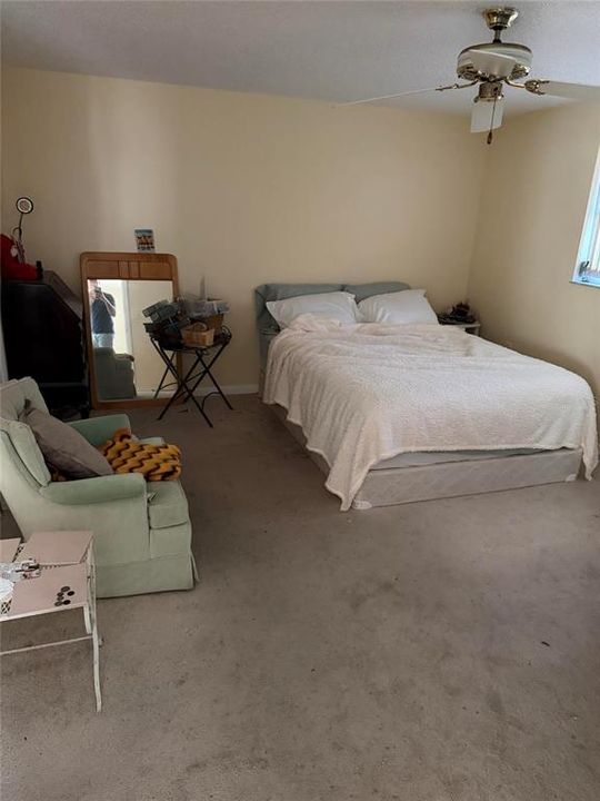 For Sale: $159,999 (2 beds, 2 baths, 1095 Square Feet)