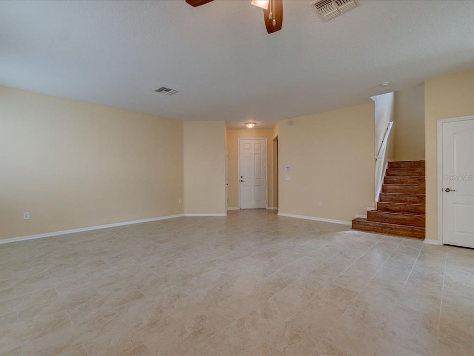 For Rent: $2,650 (3 beds, 2 baths, 2478 Square Feet)