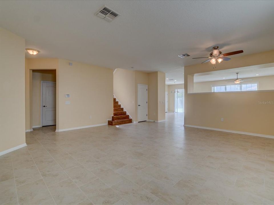 For Rent: $2,650 (3 beds, 2 baths, 2478 Square Feet)