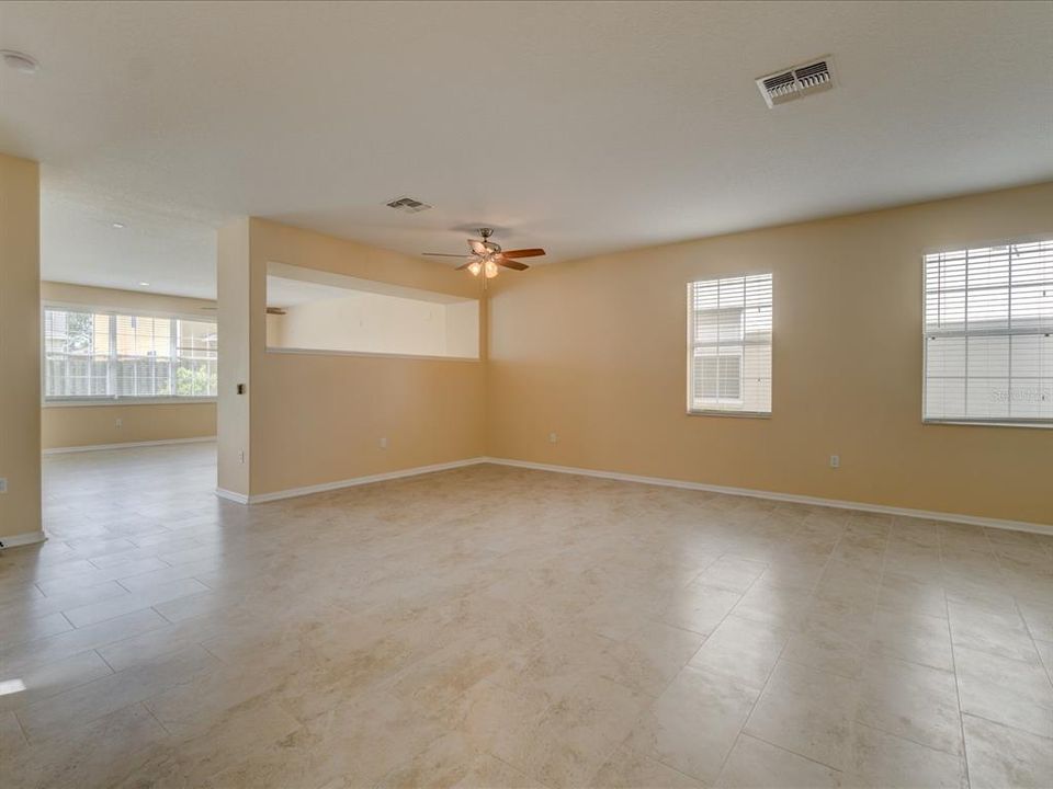 For Rent: $2,650 (3 beds, 2 baths, 2478 Square Feet)