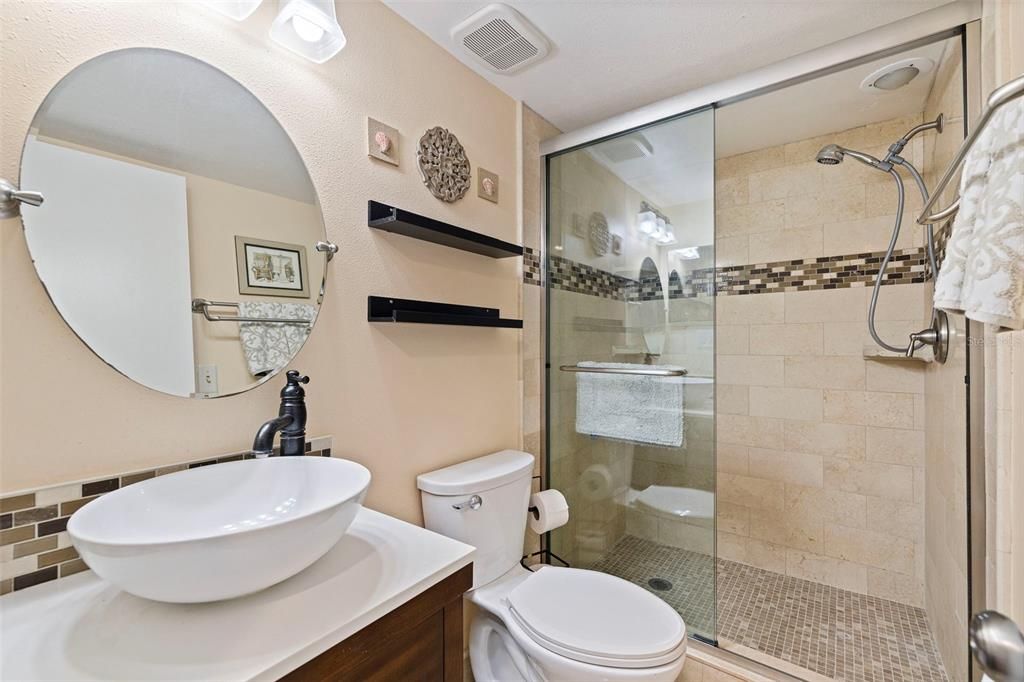 For Sale: $539,000 (2 beds, 2 baths, 1131 Square Feet)