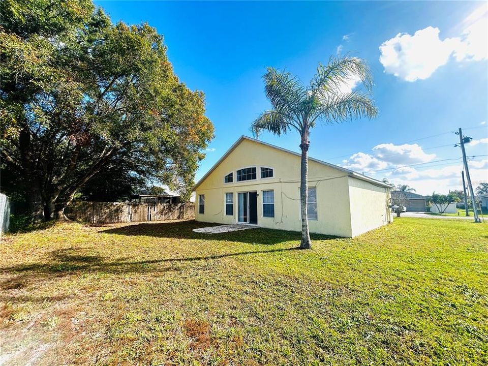 En Renta: $1,650 (3 camas, 2 baños, 1229 Pies cuadrados)