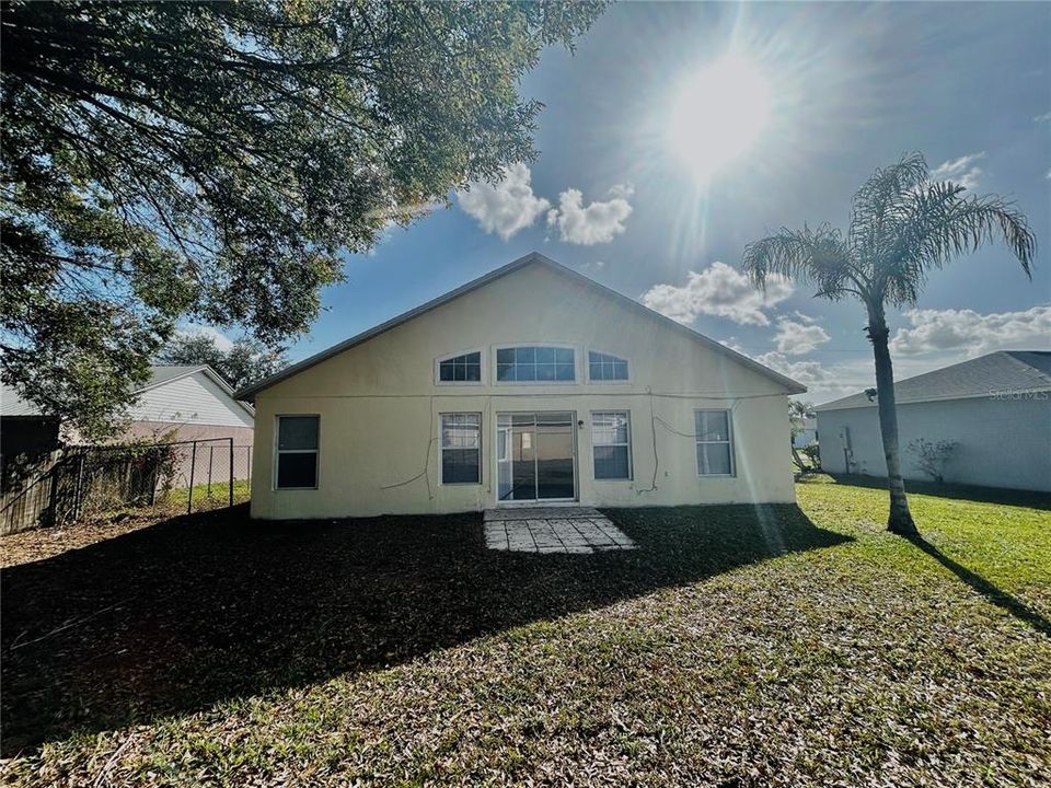 En Renta: $1,650 (3 camas, 2 baños, 1229 Pies cuadrados)