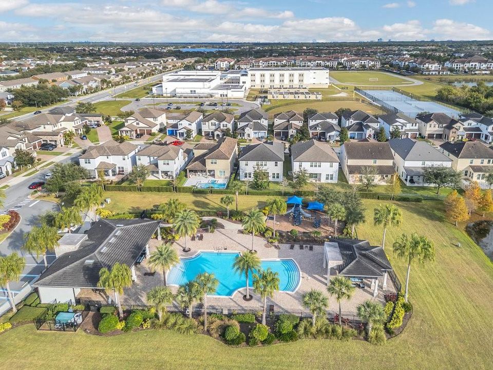 En Renta: $3,750 (5 camas, 4 baños, 3769 Pies cuadrados)