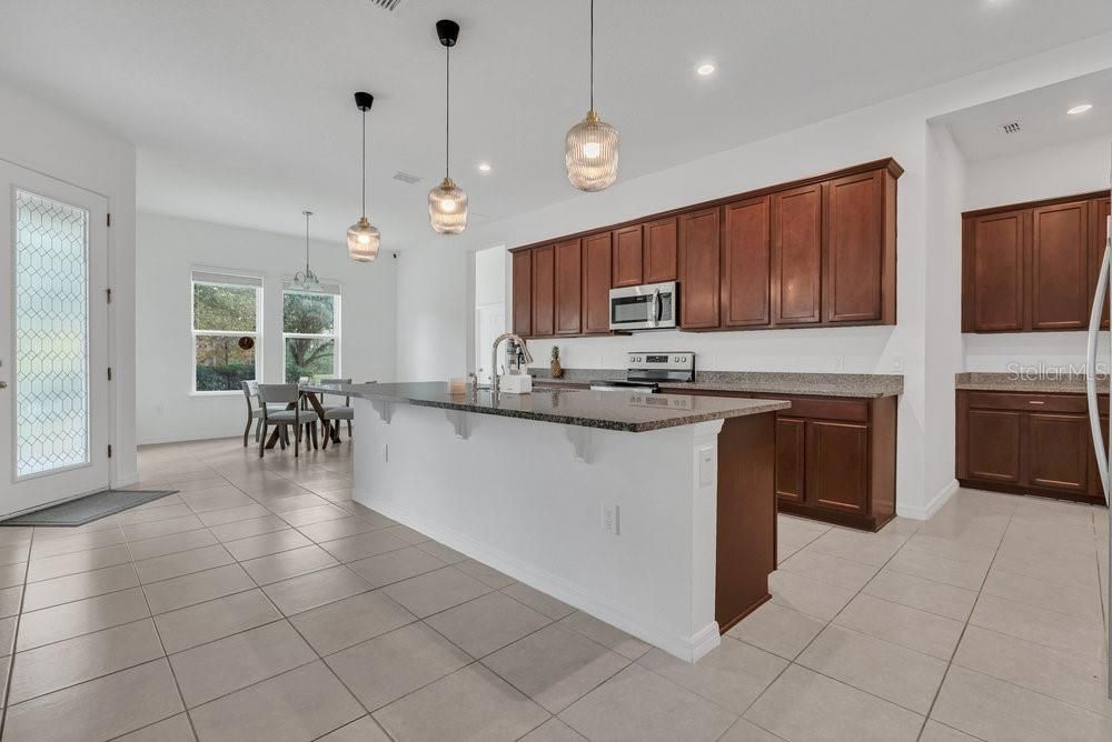 En Renta: $3,750 (5 camas, 4 baños, 3769 Pies cuadrados)