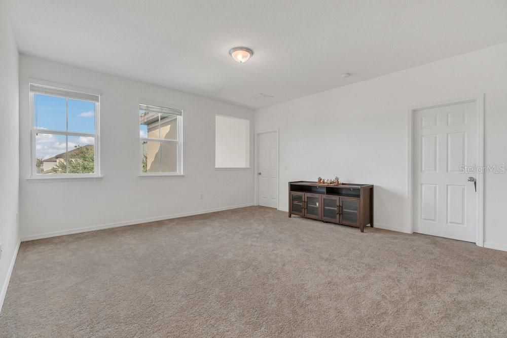 En Renta: $3,750 (5 camas, 4 baños, 3769 Pies cuadrados)