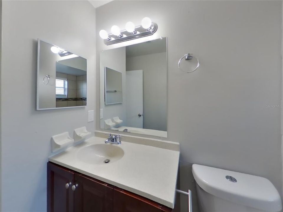 En Renta: $2,159 (4 camas, 2 baños, 1979 Pies cuadrados)