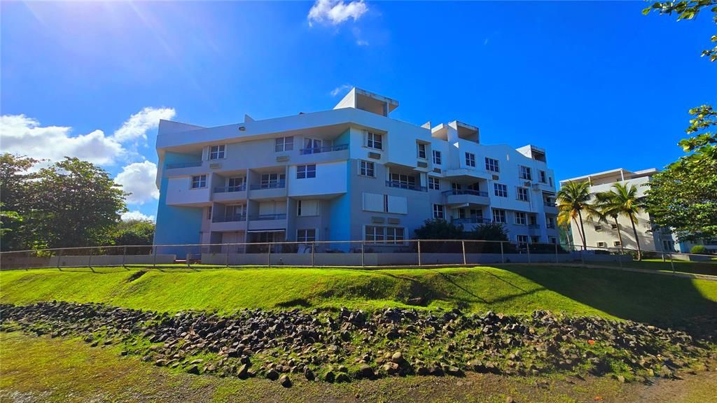 For Sale: $385,000 (3 beds, 2 baths, 1546 Square Feet)