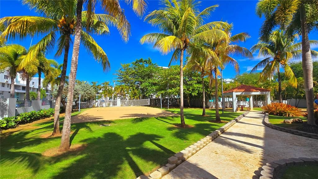 For Sale: $385,000 (3 beds, 2 baths, 1546 Square Feet)