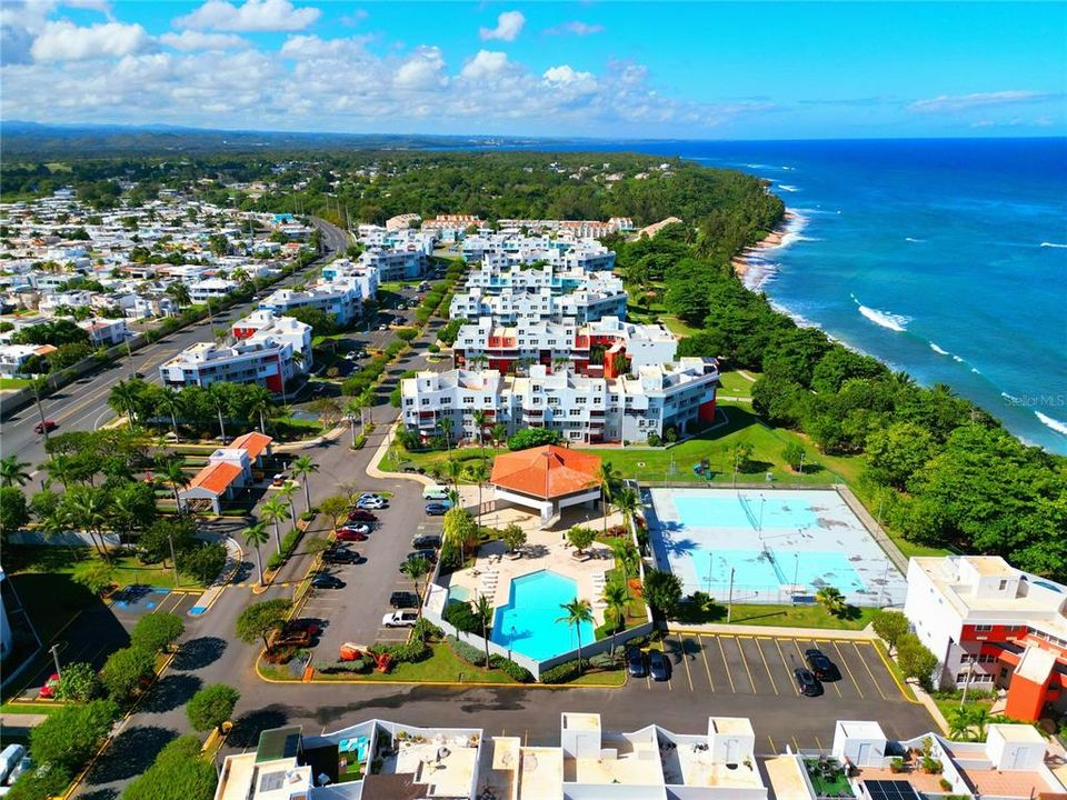 For Sale: $385,000 (3 beds, 2 baths, 1546 Square Feet)